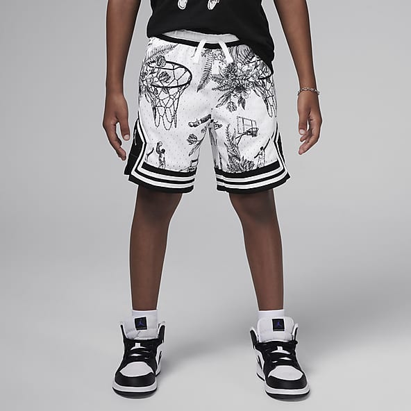 Boys White Shorts. Nike JP